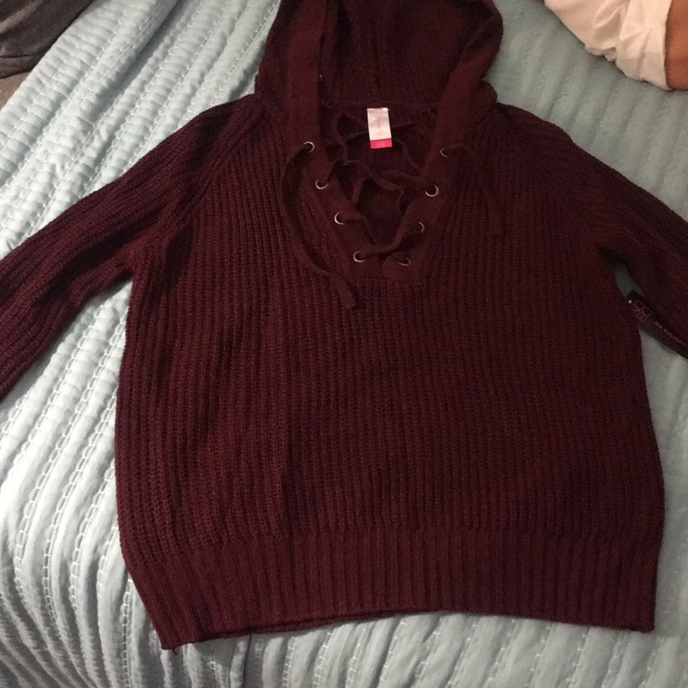 Long sleeve tee